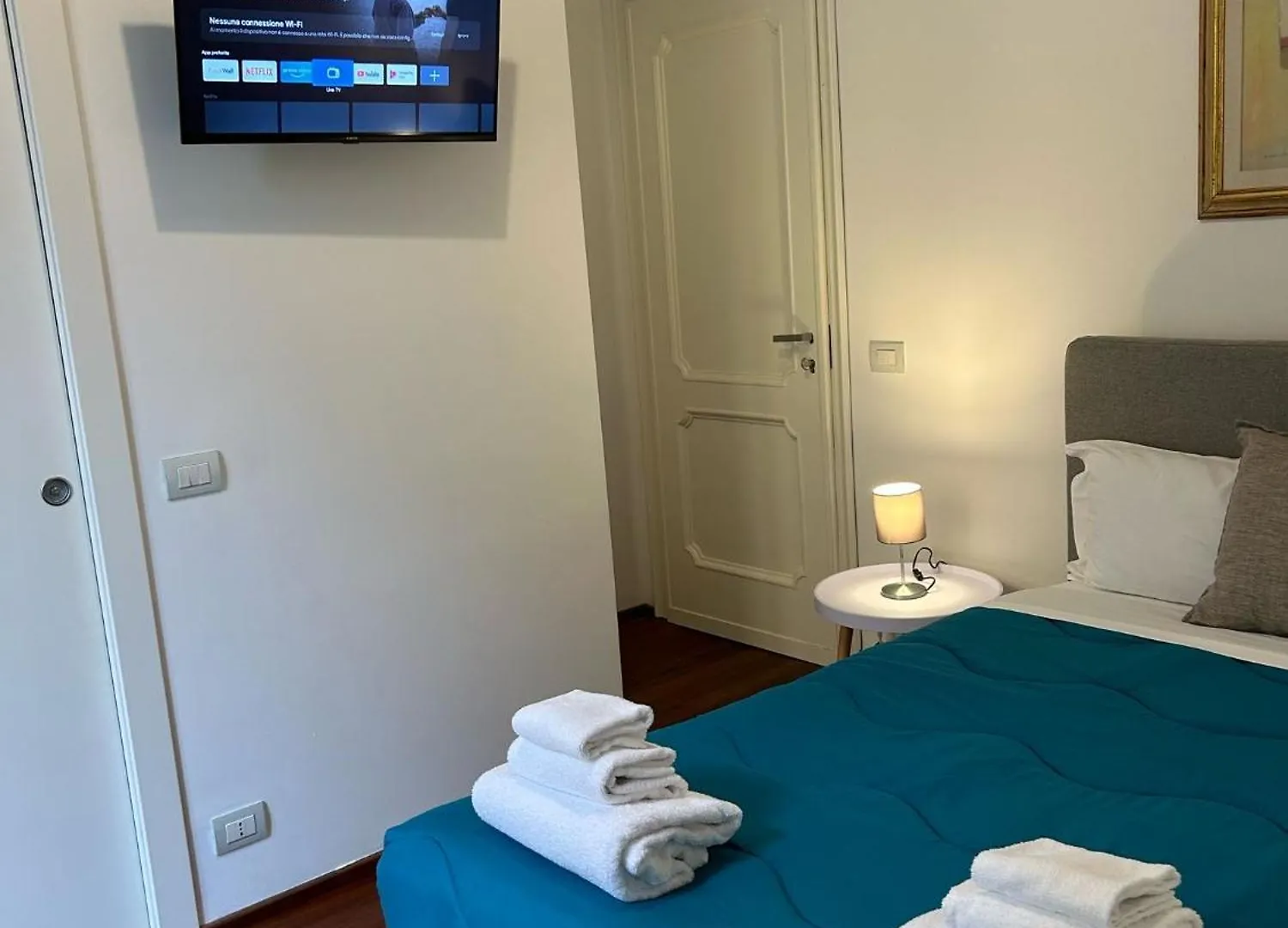 Cavour 142 Rooms ラ・スペツィア 0*,  イタリア